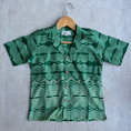 Load image into Gallery viewer, Pre-loved Temi Shirt | Jade Wave Print