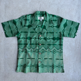 Load image into Gallery viewer, Pre-loved Temi Shirt | Jade Wave Print