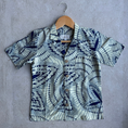 Load image into Gallery viewer, Pre-loved Temi Shirt | Navy Leaf